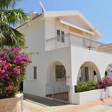 Vila Princess Pernera